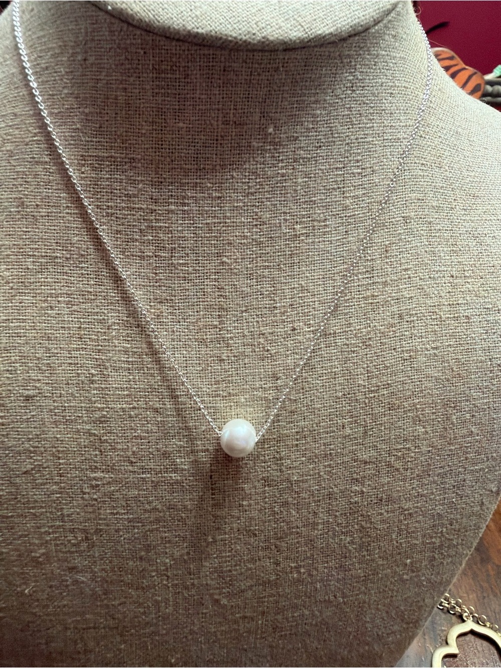 Classic White Pearl Pendant Necklace
